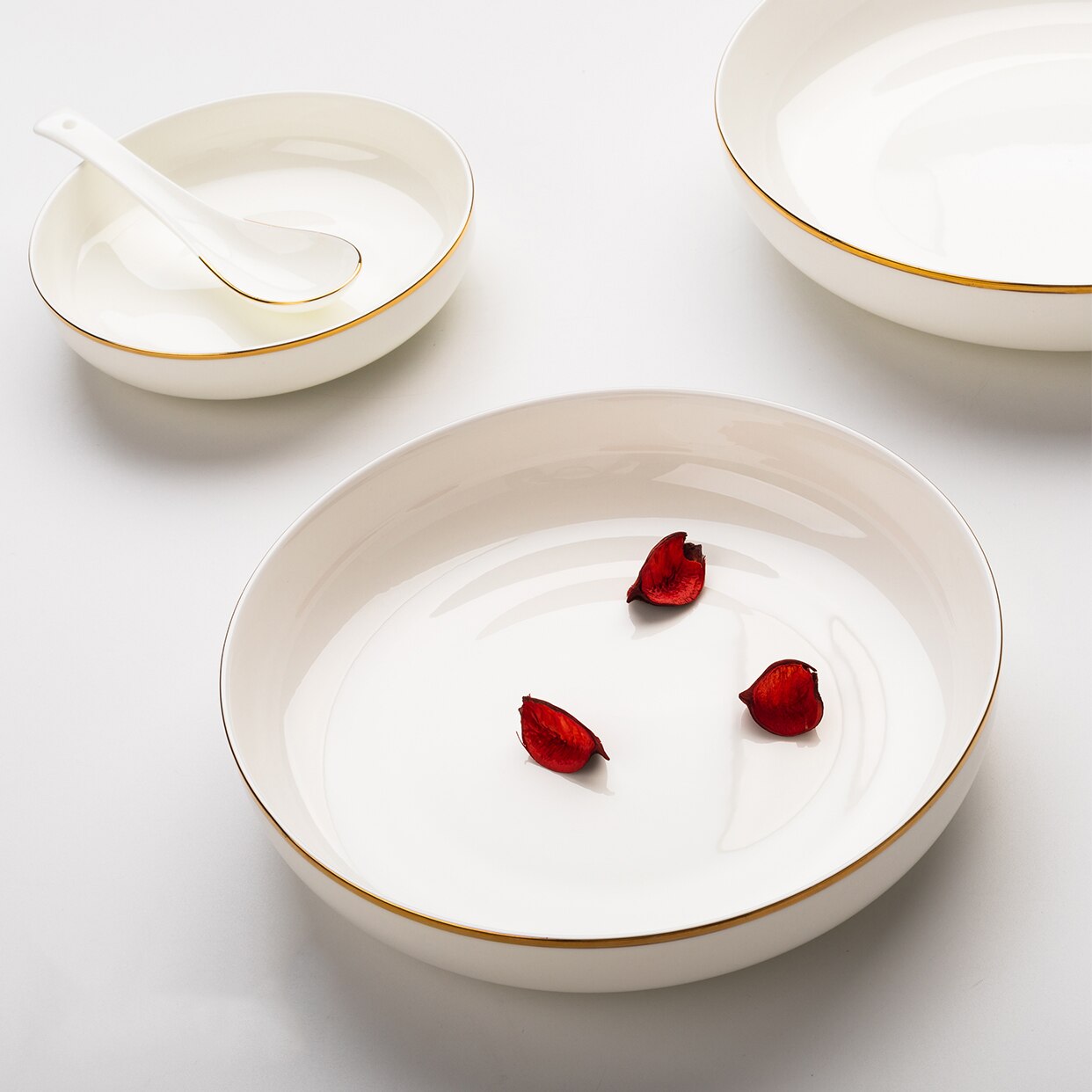 White Phnom Penh Round Bone China Deep Nest Plate ... – Vicedeal
