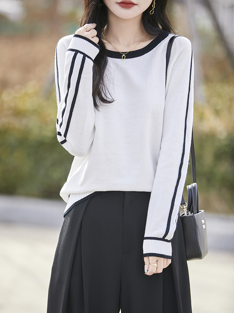 Forår efterår strikket bomuldstrøje dame langærmede toppe stribet dame løse basisvarer patchwork blød pullover: M / Hvid