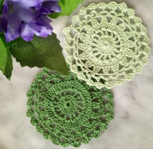 Modern Christmas Placemats Cup Mat Pad Coasters Table Mats Cotton Lace Fabric Crochet Place Mats Doily Table 10cm Round Placemat