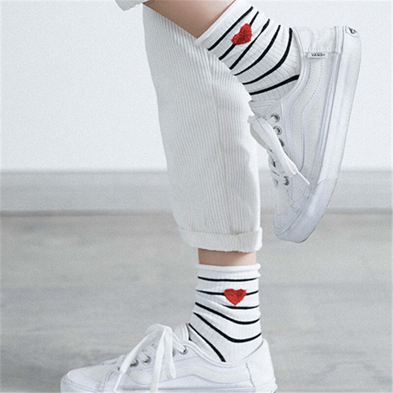 Autumn Winter Soft Cotton Striped Love Heart Women Socks Curling Piled Literary Loose Tube Japanese Kawaii Cute Socks