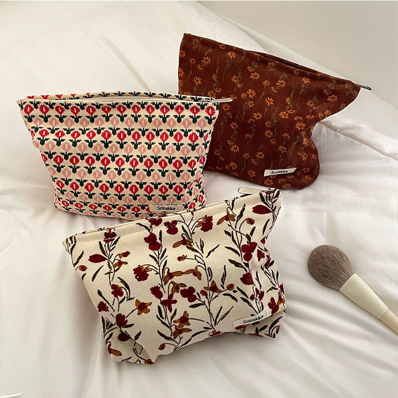 Kabel Kosmetik Tasche retro Blume drucken Kosmetik Tasche Tragbare Waschen Tasche Frauen Reisen Kosmetik Tasche Schönheit Lagerung Tasche