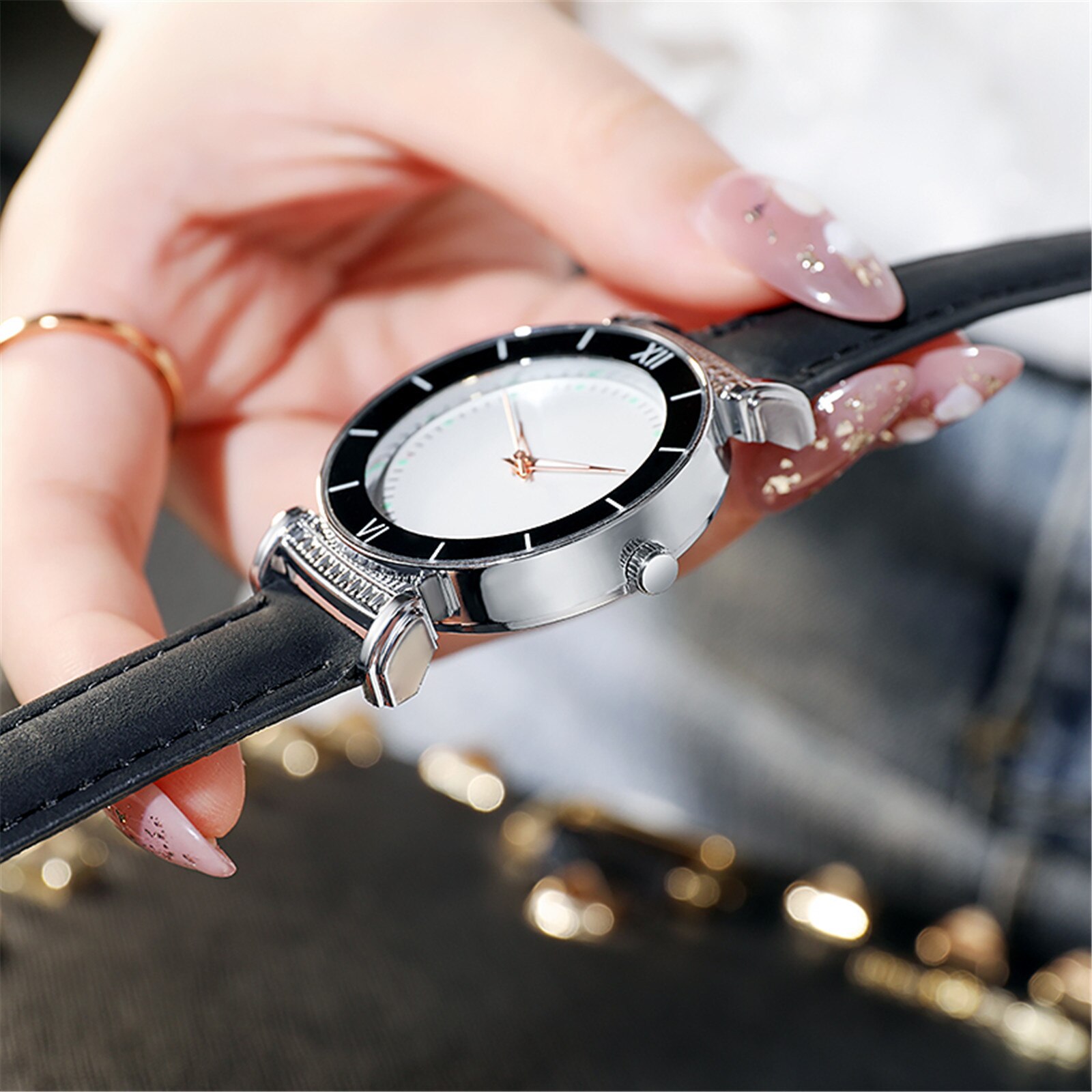 Sleek Minimalist Dial Wristwatches For Women Leather Ladies Watches Luxury Wrist Watch Relojes De Mujer Montre Femme Wristwatch