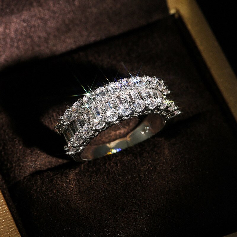 Heet Verkoop Populaire Eenvoudige Stijl Ladder Vierkante Zirkoon Ring Voor Dames Luxe Mode Ring Accessoires De Anniversary