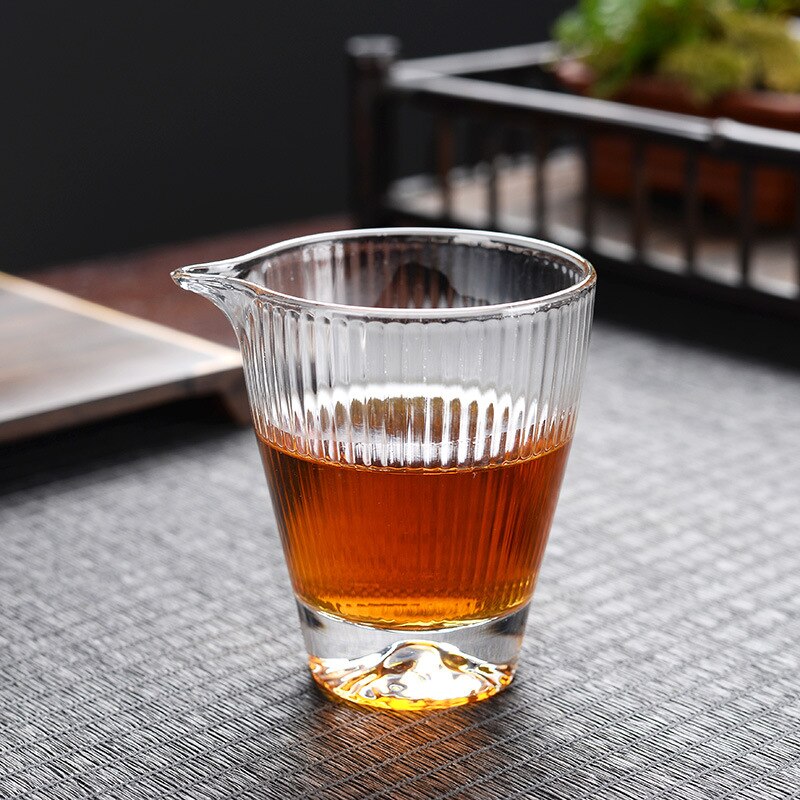 Glass Tea Pitcher Thickened Borosilicate Glass Serving Teacup Mountain Bottom Tea Coffee Wine Whisky Jug