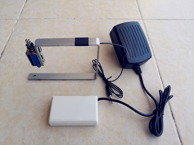 Computer Keyboard Clicker Physics Automatically Click Randomly and Game Auxiliary Anti-dropping