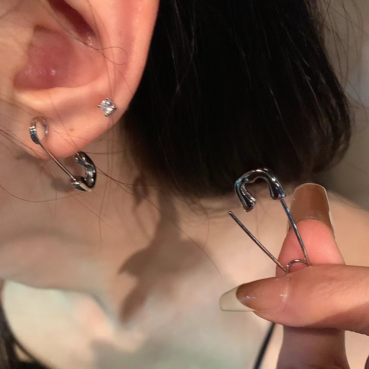 Pendientes coreanos Punk Rock Grunge de Color plateado con pasador de seguridad de Metal para mujeres y hombres, accesorios de joyería estética EMO Y2K de los años 90