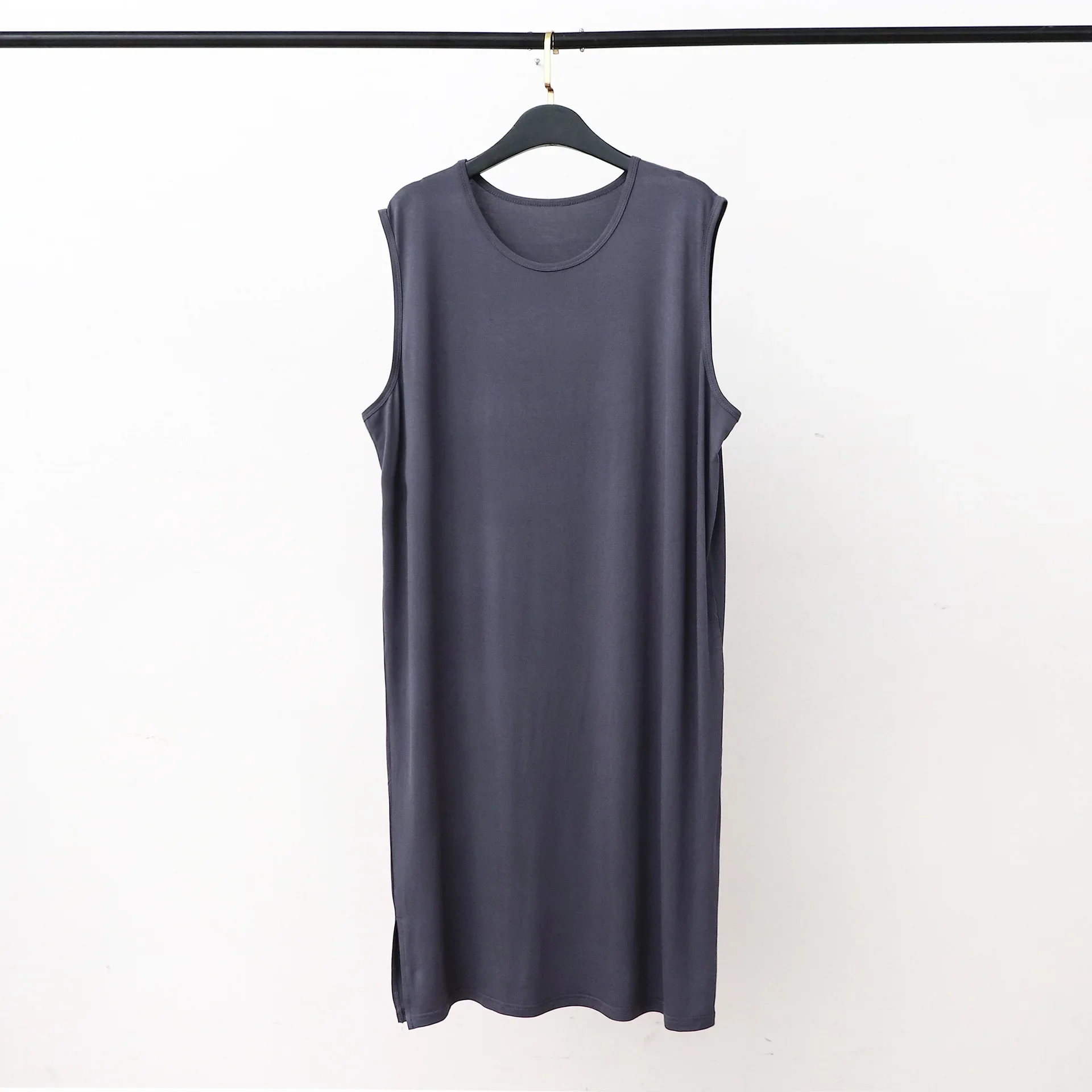2025 pijamas de Modal de verano para hombres, batas estilo de chaleco, albornoz largo sin mangas de talla grande, ropa de hogar holgada, suave y cómoda para hombres: L / Gris oscuro