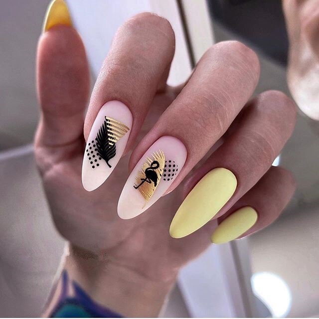 3D Nail Art Sticker Voor Manicure Decoratie Zwart Goud Kleuren Geometrische Lijnen Bladeren Ultra Dunne Slider Nail Lijm HY004