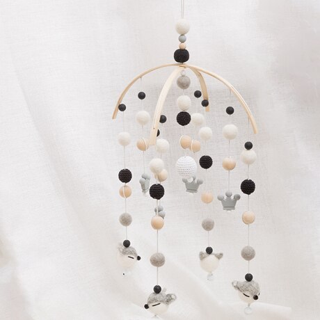 Baby Rattles Mobile Wooden Beads Trojan Wind Chimes Baby Toys For Kids Room Bed Hanging Decor Tent Decor Photography Props: Gray crown