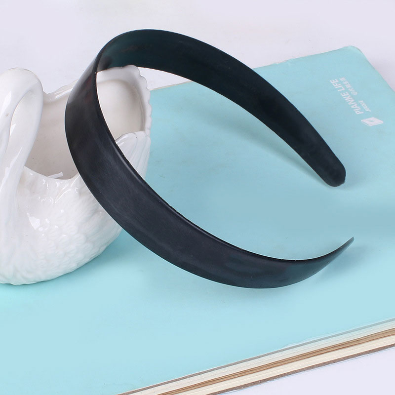 Neue 10 teile/los 2.5/2.8/3.8/4 cm breite Kunststoff Flache Stirnband für Frauen Mädchen Schwarz Weiß haarbänder Pad für DIY Lünette Reifen Material