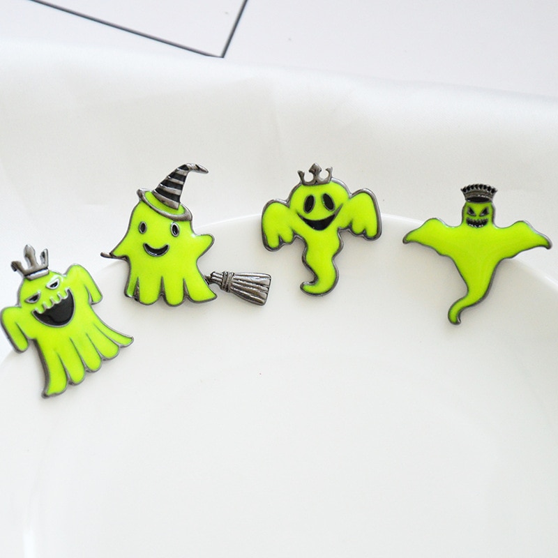 Schattige lichtgevende spookspelden en broches halloween revers kroon hoeden rugzak badge kinderen volwassenen jeans jas jas decoratie sieraden