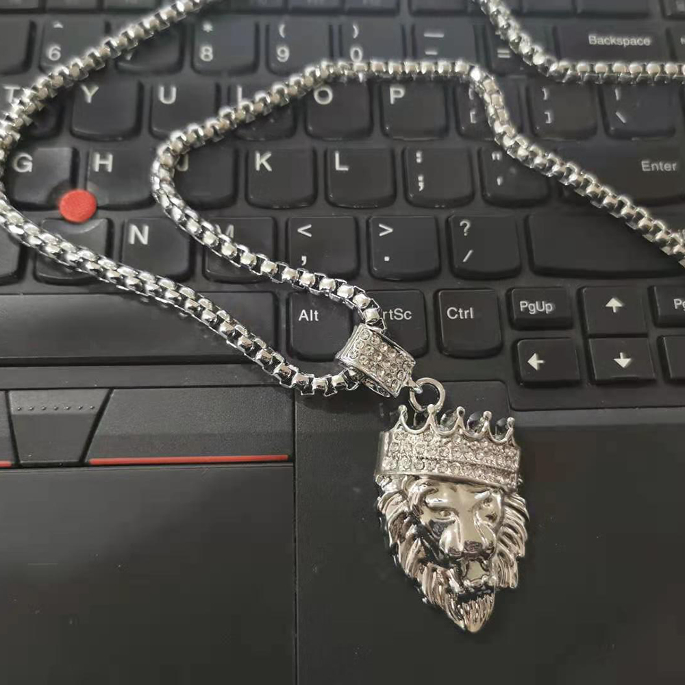 Collares de rapero de aleación para hombre y mujer, colgante de Animal de León, Hip-hop, cadena larga de Metal para suéter, de joyería