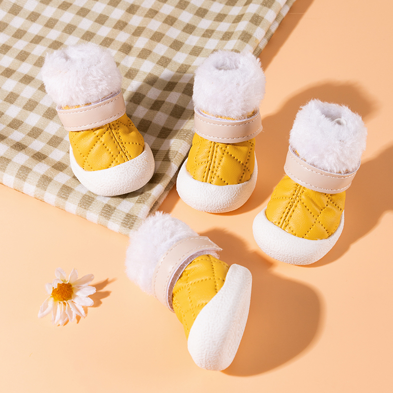 4 stk./sæt hundesko vinter varme sko til små mellemstore hunde skridsikre hvalp regnstøvler sneakers fodtøj kat hund gåture sneakers: Xl / Sort