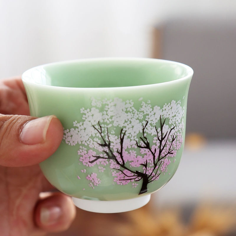 Tasse magique japonaise Sakura, tasse à thé en céramique Kung Fu, changement de couleur, température froide, spécial pour amis