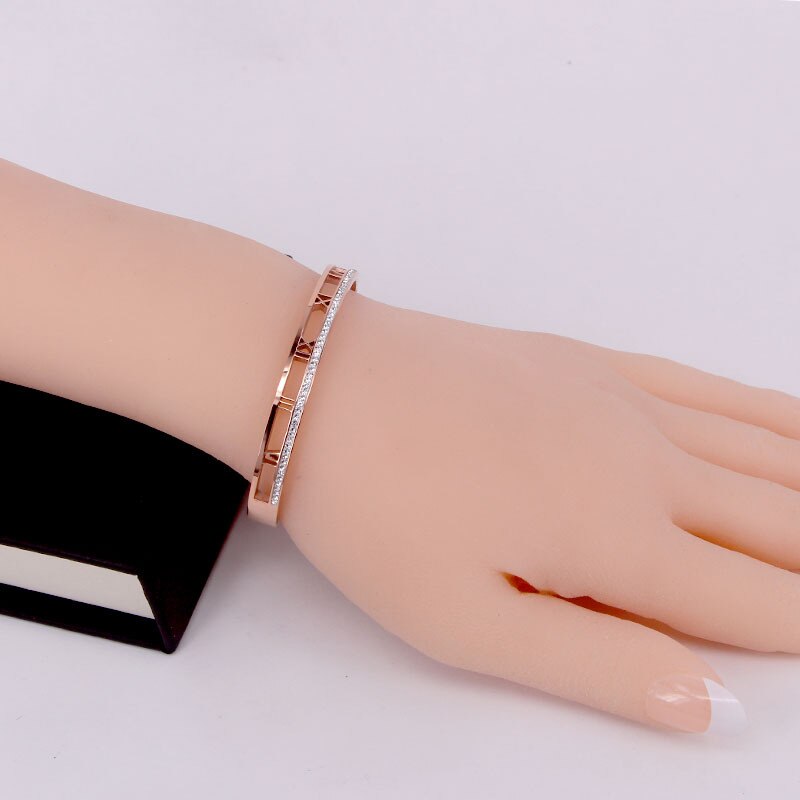 Gouden Manchet Armbanden Pulsera Inoxydable Hollow Out Cubic Zironia Romeinse Nummer Armbanden Bangles Accessoires Party Bruiloft