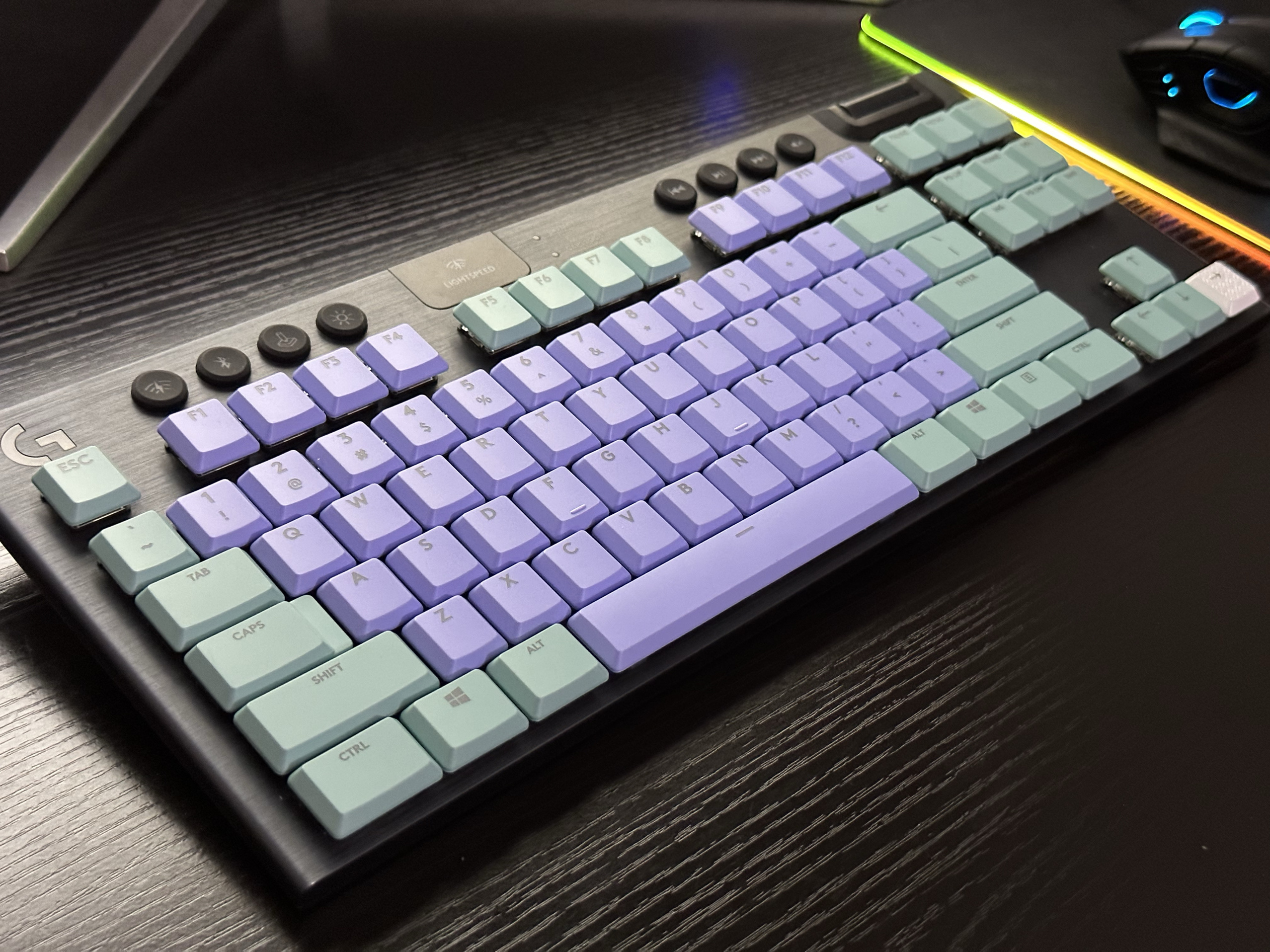 G913 tkl färgade tangenter trådbundna mekaniska speltangentbordsknappar  g913 g915 g913 g913 tkl  g813 tkl tangenter: Bärnsten