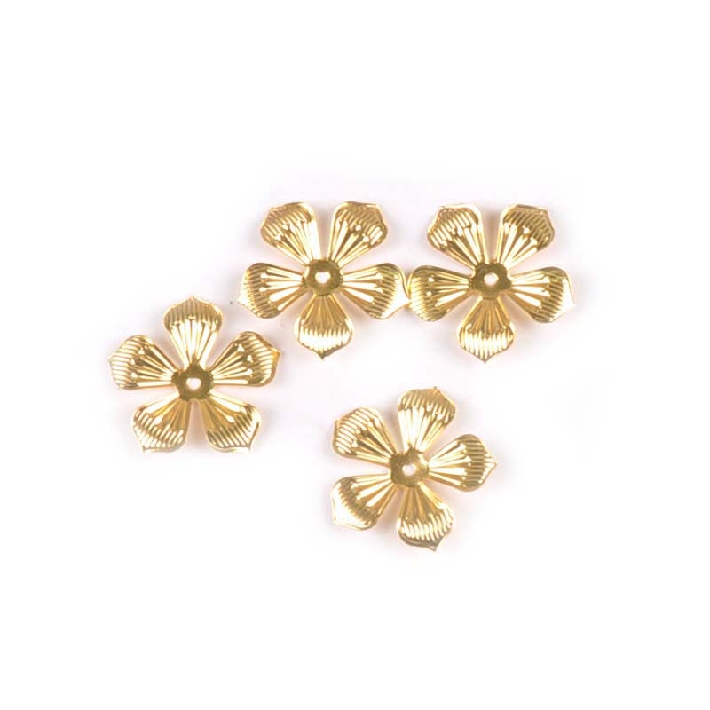50 Uds. Y flores doradas con filigrana de conectores/Plateadas/bronce, adornos para álbum de recortes DIY, decoración hecha a mano para el hogar, artesanía de Metal Yk0742