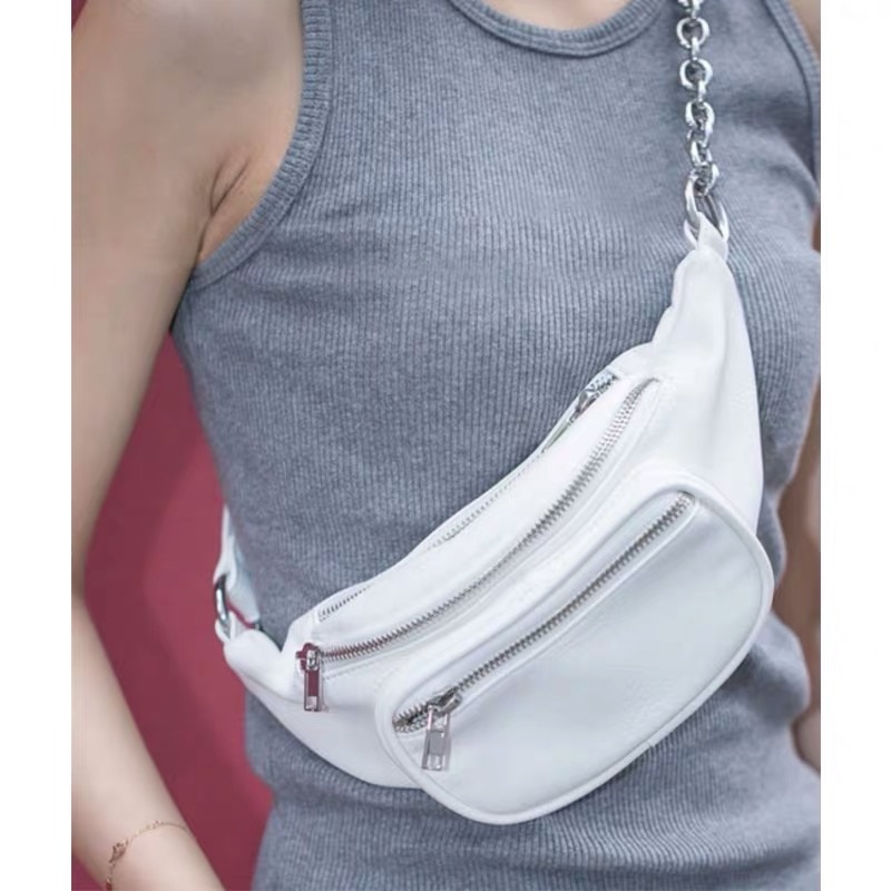 Riñoneras de cuero con cadena para niñas, bolsos de cintura de viaje con bolsillos, de de , color blanco y negro