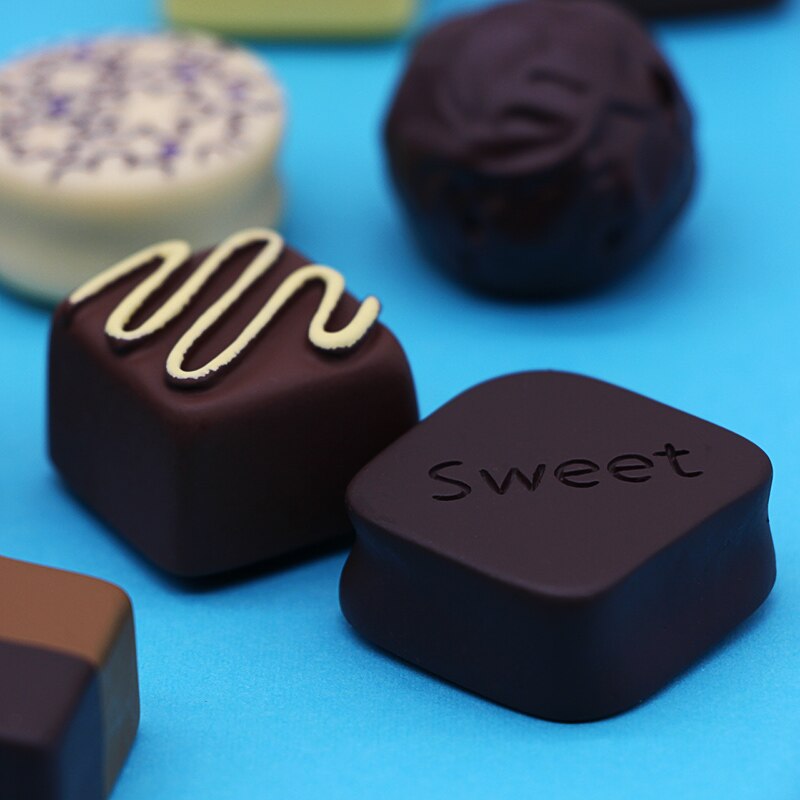 Simulation food fridge magnets chocolate candy refrigerator paste magnetic 3d paste home decoration candy model props simulation