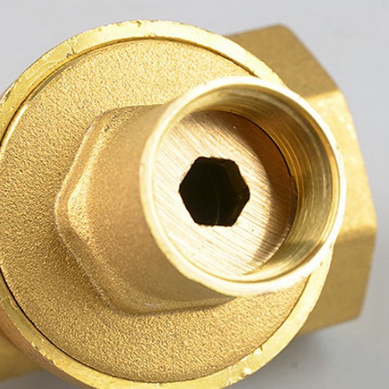 1/2 Inch Brass Pressure Reducing And Maintaining Valve DN15 Regulator Adjustable Pressure Relief Valve