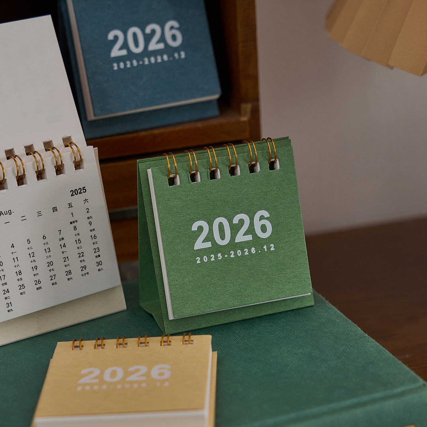 Mini calendrier 2026 Simple, fournitures scolaires et de bureau, calendrier de bureau, planificateur mensuel, accessoires de bureau, enregistrement de décoration