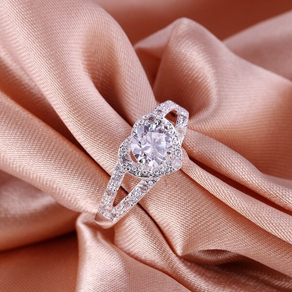 wedding women ring lovely cute lady European style heart CZ Ring silver color classic models R388