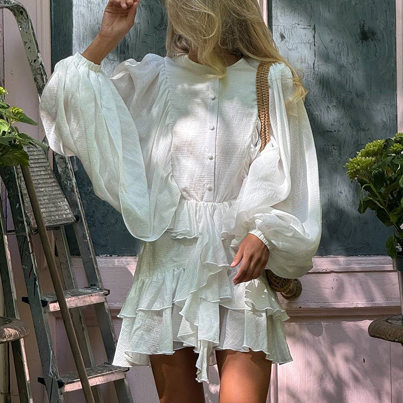 Stilvolle Pendeln Einfarbig Rüschen Mini Kleid Elegante O Nacken verlieren Party Kurzes Kleid Freizeit Dame Unregelmäßige Geschmack Büro Kleid