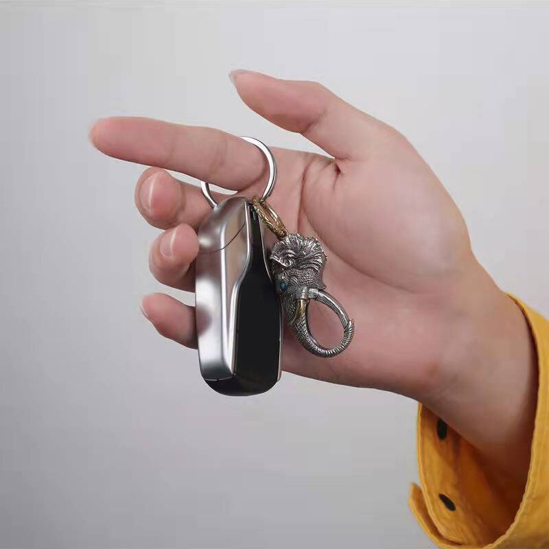 RetroSen Silver Manual Elephant God Of Wealth Pendant Ring Buckle Car Keychain Personality Creativity Vintage Silverware