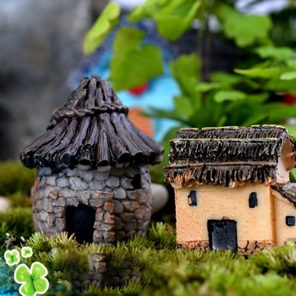 Sammaleen mikromaisemakoristelu olkikattoinen mökkitalo miniatyyri koristeellinen hartsi pientalon käsitöitä