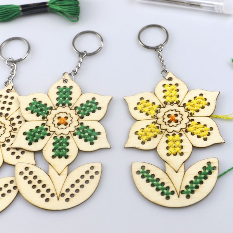 Llavero con bordado de girasol de punto de cruz de madera, anillo con hilo de lana, Kit DIY para manualidades, bolsa de ropa, decoración para niños y adultos