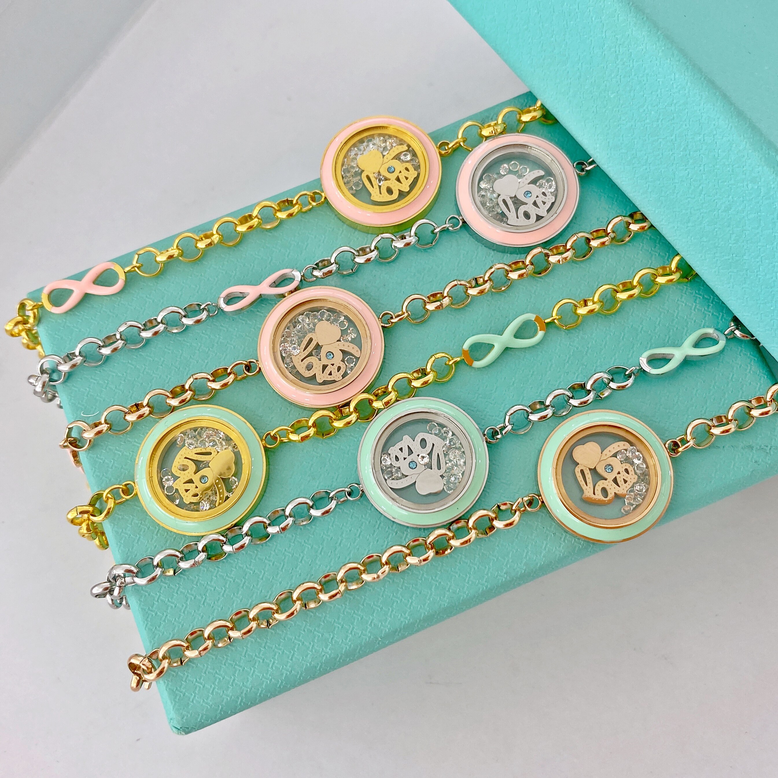 Gouden hartvormige liefdesarmbanden en armbanden voor vrouwen met eenvoudige schakelketting en pulseras-sieraden voor meisjesfeestjes