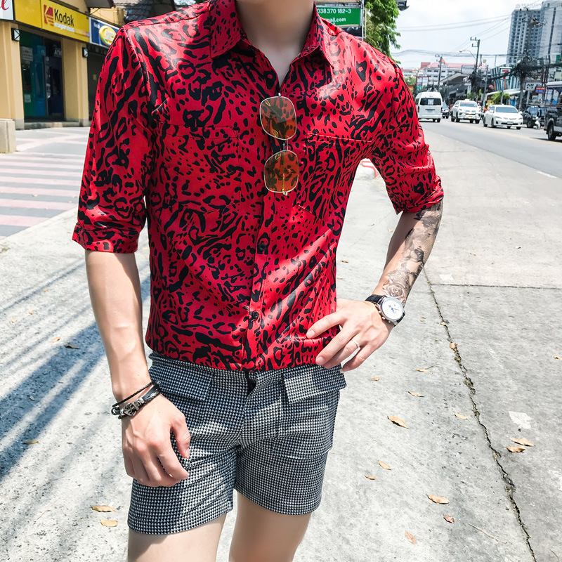 Camisa de leopardo para hombre, Camisa informal ajustada de media manga, Camisa roja para Club nocturno, ropa de calle para hombre, Camisa Social Masculina