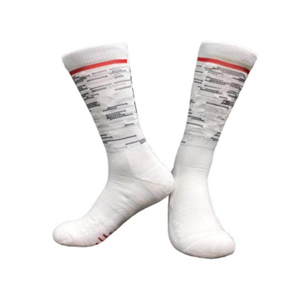 1 Pair of Outdoor Sports Socks Running Training Basketball Socks Ergonomic Polyester Fiber Soft Socks for Men over: White