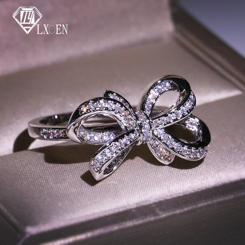 Lxoen Mode Vrouwen Strik Engagement Ring Met Zilveren Kleur Inlay Zirconia Kristal Vinger Ringen Sieraden Accessoires