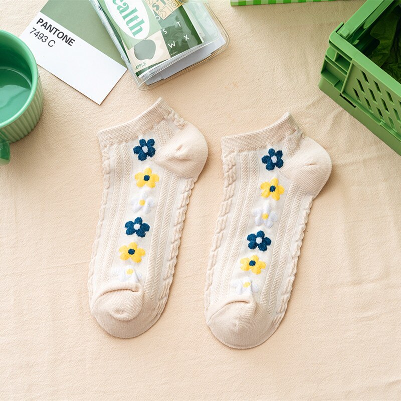 1 Pair Women Socks Cartoon Embroidery Cute Cotton Sock Spring Summer College Style Casual Harajuku Breathable Female Ankle Socks: White