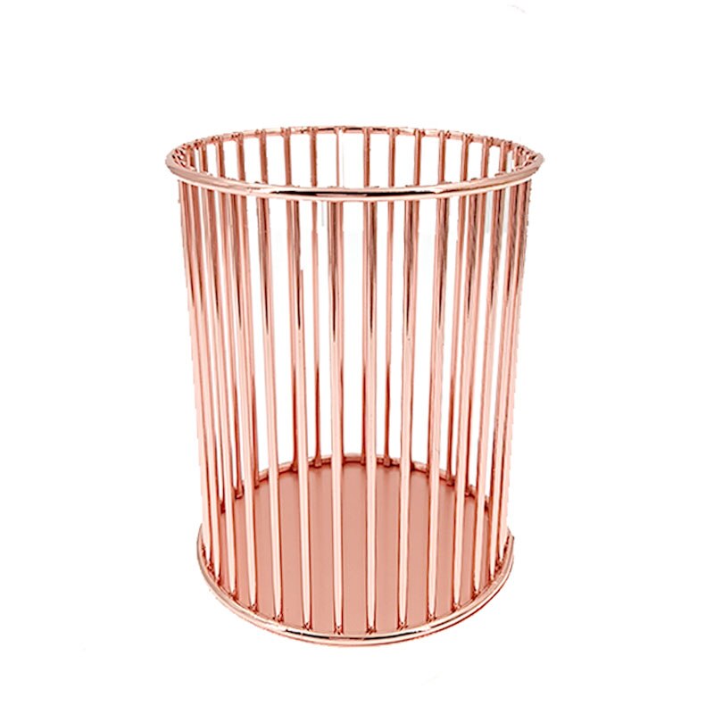 Caja de almacenamiento de brochas de maquillaje, estuche cilíndrico de hierro forjado, organizador de lápiz labial, soporte para bolígrafos, novedad: C