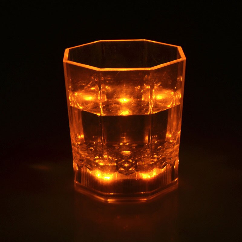 Bunte Blinkende LED Licht tasse Magie LED Champagner Glas Blitz Wein Bahre Bar Becher Trinken Tasse für Party Hochzeit KTV e2S: Gelb
