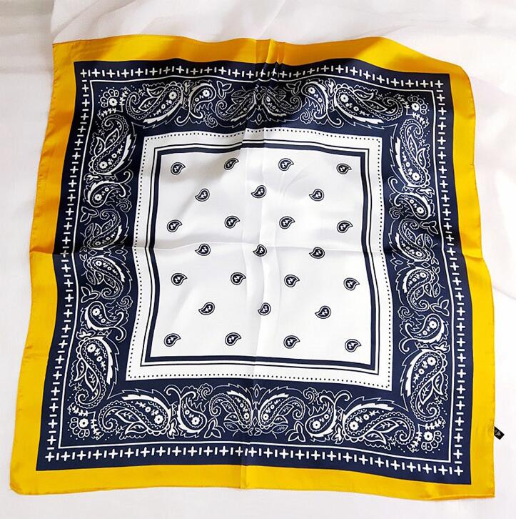 Eleganti fasce per capelli Bandana con stampa in cotone di seta per ragazze donna sciarpa a fascia maschera per il viso croce turbante bandane copricapo 70cmX70cm