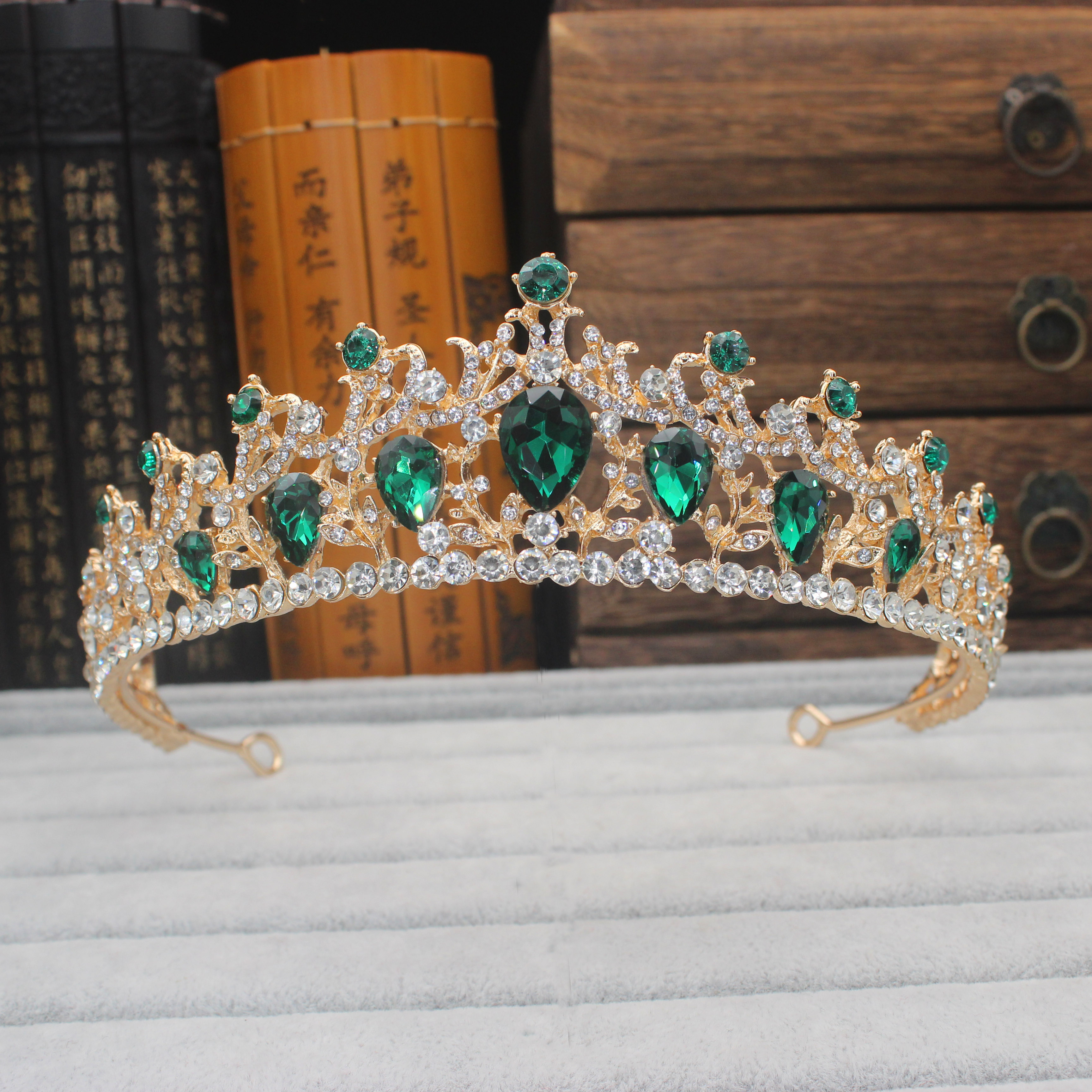 Vintage Kristal Tiara Kroon Hoofdbanden Voor Vrouwen Meisjes Strass Pageant Prom Diadeem Bruiloft Bruids Haar Sieraden Accessoires: Titanium Plated