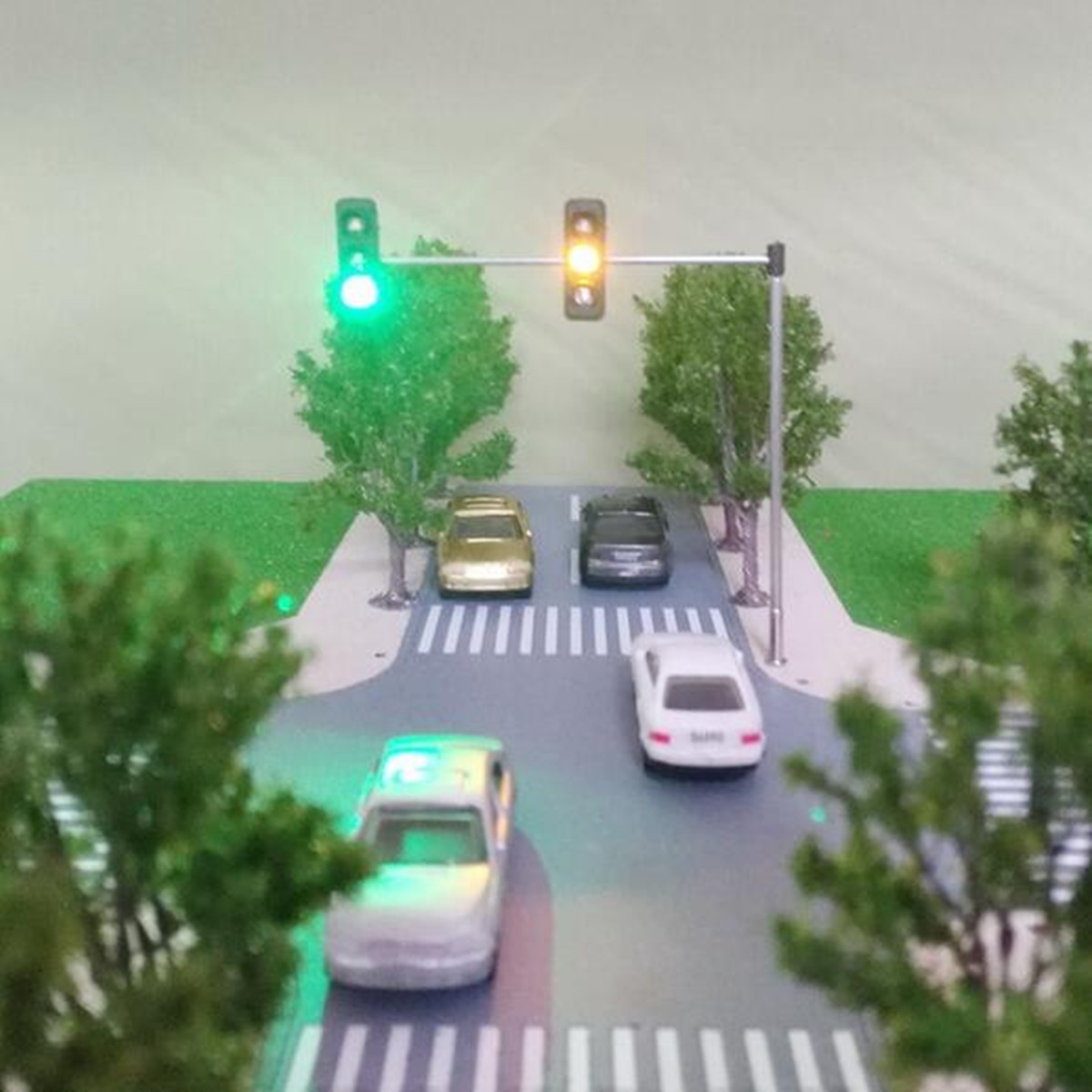 1 Juego de señal de semáforo en 3 colores, modelo de arquitectura LED HO OO, tren, cruce de vías, calle y placa de circuito