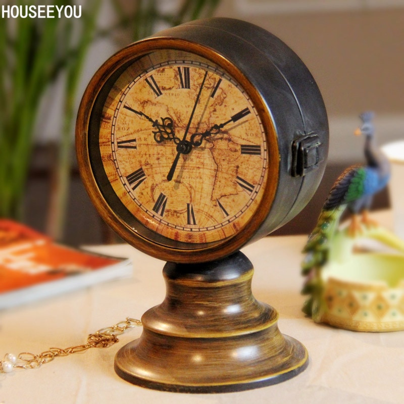 Reloj de escritorio de hierro antiguo europeo, – Grandado