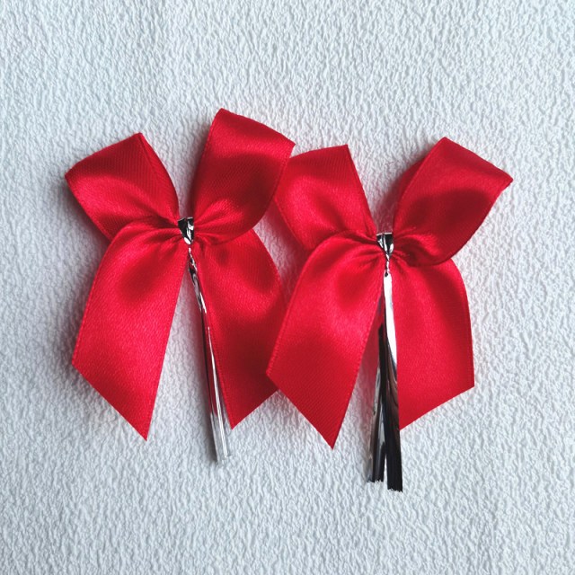 100pcs Multiple Colors Satin Ribbon Bowknot Sealing Wire Bakery Packing Birthday Party Bows For Wedding Decoration 6CM: Red