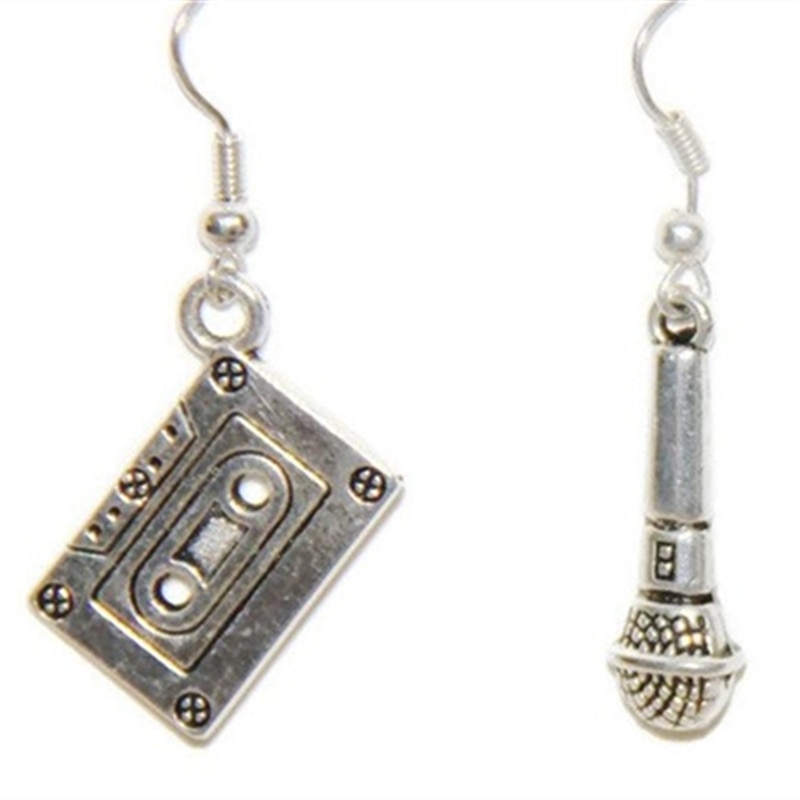 Boucles d'oreilles à Cassette et Microphone, boucles d'oreilles à Cassette, boucles d'oreilles de musique, bijoux de musique, boucles d'oreilles inassorties Vintage