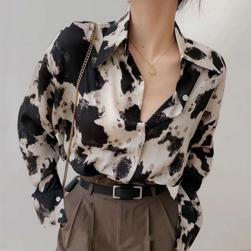 Camisas con botones y estampado de vaca para mujer, Tops de talla grande, ropa de coreana, ropa de calle de gasa, Blusa de manga larga, novedad de 13486