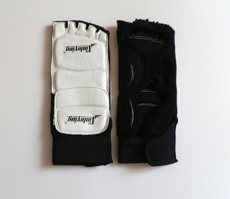 De Protector de pie para Taekwondo luchando protección Kickboxing FoodGuard WTF aprobados tobillo de apoyo a la protección