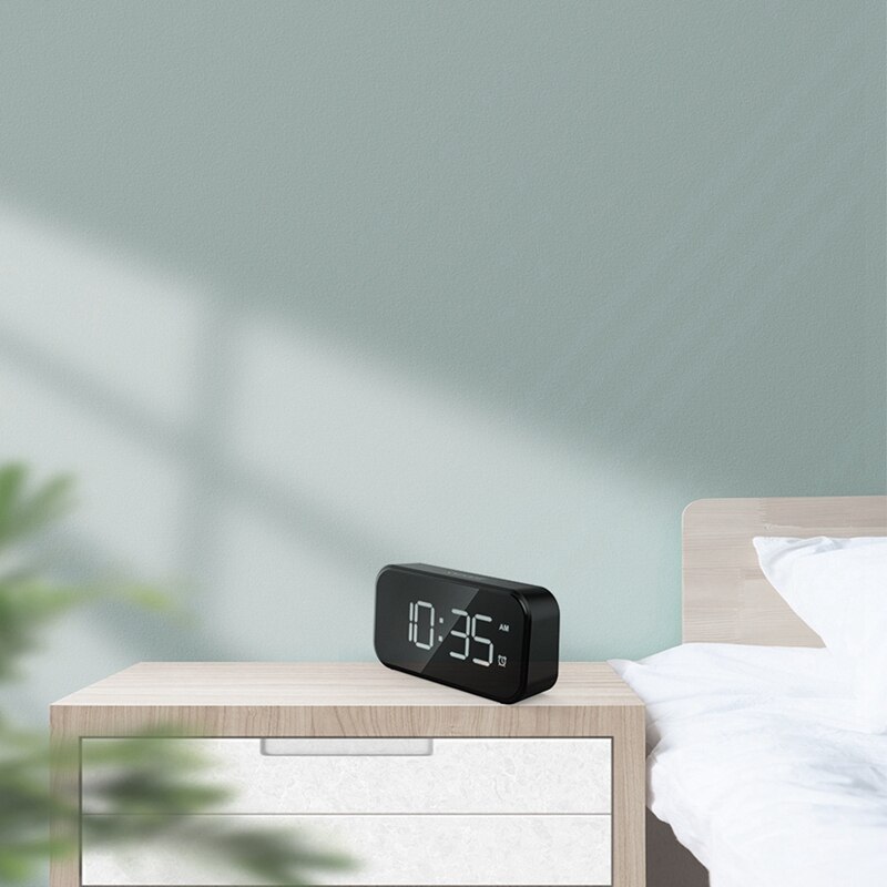 Simple Style 5 Inch Full LED Mirror Sn Digital Alarm Clock Black and White Clocks USB Charging Cable