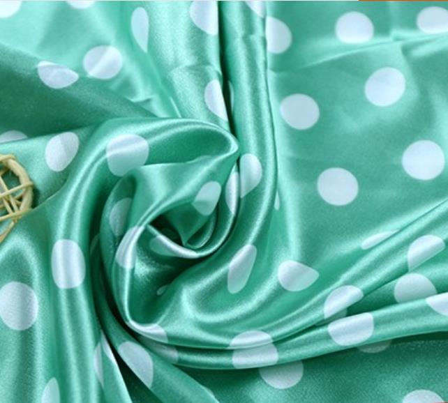 Prik skygge print punkt cap tørklæde satin tørklæde bånd kjole pyjamas stof: 11