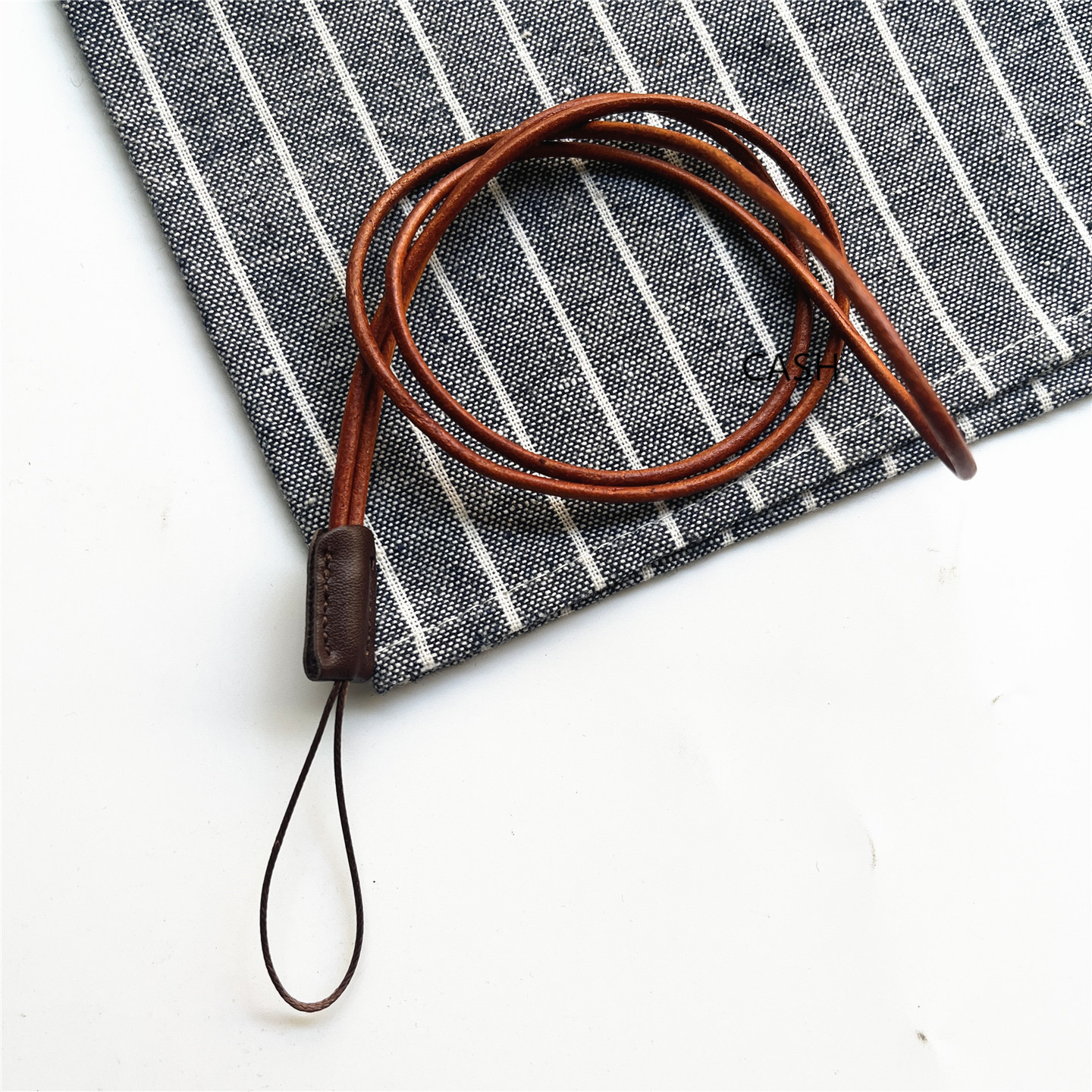 Cordão de couro sintético macio anti-perdas, alça de pescoço para cartão de identificação, emblema para academia, chaves usb, suporte para celular, corda de pendurar diy: Preto