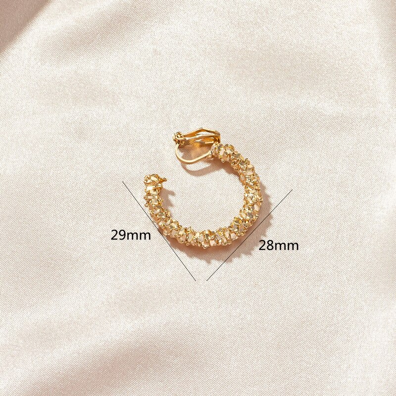 Clip oorbellen met strikjes | Goudkleurig & zonder gaatjes – Jewels by Lynn