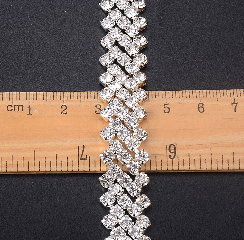 1 yard 5 Rijen Crystal Rhinestone Cup Chain Silver Base Met Claw ketting Jurk Decoratie Trim Applique Naaien Kledingstuk tassen